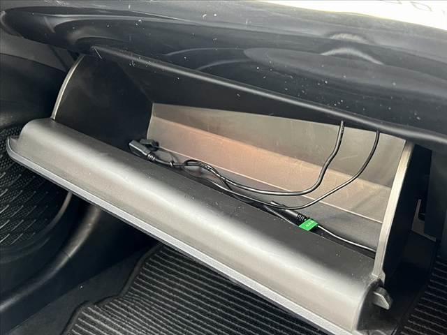 プリウス S 車検整備付 禁煙車 後期 社外SDナビ/ブルートゥース Bカメラ ETC セーフティセンス ステリモ クルコン スマートキー Pスタート オートライト 電格 Aハイビーム LEDヘッド シートリフター(37枚目)