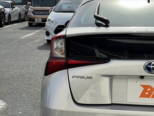 プリウス S 車検整備付 禁煙車 後期 社外SDナビ/ブルートゥース Bカメラ ETC セーフティセンス ステリモ クルコン スマートキー Pスタート オートライト 電格 Aハイビーム LEDヘッド シートリフター(43枚目)