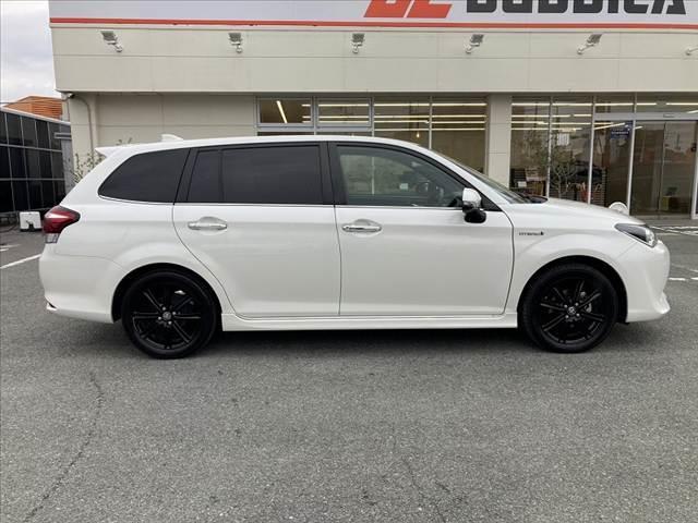 カローラフィールダー ハイブリッドＧ　ダブルバイビー　中期　社外ＳＤナビ　フルセグ　ＢＴ　Ｂカメラ　スマートキー　Ｐスタート　ＥＴＣ　シートヒーター　ＬＥＤヘッド　セーフティＣ　ハーフレザーシート　ＬＤＡ　オートライト　革巻きステア　電格　Ｐガラス（12枚目）