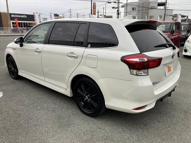 カローラフィールダー ハイブリッドＧ　ダブルバイビー　中期　社外ＳＤナビ　フルセグ　ＢＴ　Ｂカメラ　スマートキー　Ｐスタート　ＥＴＣ　シートヒーター　ＬＥＤヘッド　セーフティＣ　ハーフレザーシート　ＬＤＡ　オートライト　革巻きステア　電格　Ｐガラス（15枚目）