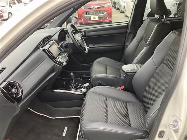 カローラフィールダー ハイブリッドＧ　ダブルバイビー　中期　社外ＳＤナビ　フルセグ　ＢＴ　Ｂカメラ　スマートキー　Ｐスタート　ＥＴＣ　シートヒーター　ＬＥＤヘッド　セーフティＣ　ハーフレザーシート　ＬＤＡ　オートライト　革巻きステア　電格　Ｐガラス（17枚目）