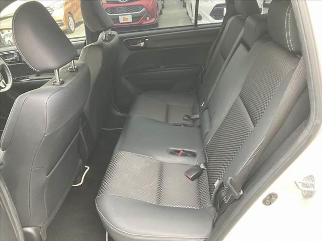 カローラフィールダー ハイブリッドＧ　ダブルバイビー　中期　社外ＳＤナビ　フルセグ　ＢＴ　Ｂカメラ　スマートキー　Ｐスタート　ＥＴＣ　シートヒーター　ＬＥＤヘッド　セーフティＣ　ハーフレザーシート　ＬＤＡ　オートライト　革巻きステア　電格　Ｐガラス（19枚目）