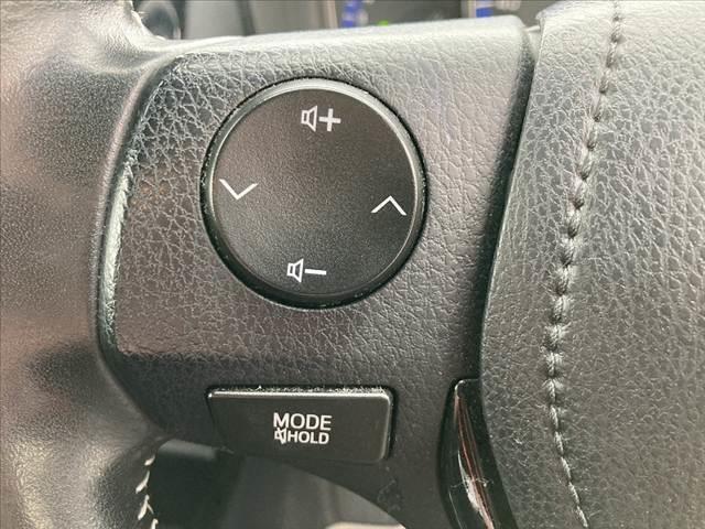 カローラフィールダー ハイブリッドＧ　ダブルバイビー　中期　社外ＳＤナビ　フルセグ　ＢＴ　Ｂカメラ　スマートキー　Ｐスタート　ＥＴＣ　シートヒーター　ＬＥＤヘッド　セーフティＣ　ハーフレザーシート　ＬＤＡ　オートライト　革巻きステア　電格　Ｐガラス（24枚目）