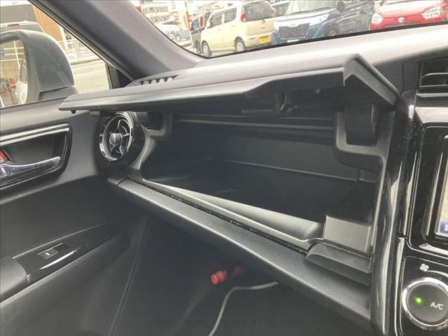 カローラフィールダー ハイブリッドＧ　ダブルバイビー　中期　社外ＳＤナビ　フルセグ　ＢＴ　Ｂカメラ　スマートキー　Ｐスタート　ＥＴＣ　シートヒーター　ＬＥＤヘッド　セーフティＣ　ハーフレザーシート　ＬＤＡ　オートライト　革巻きステア　電格　Ｐガラス（31枚目）