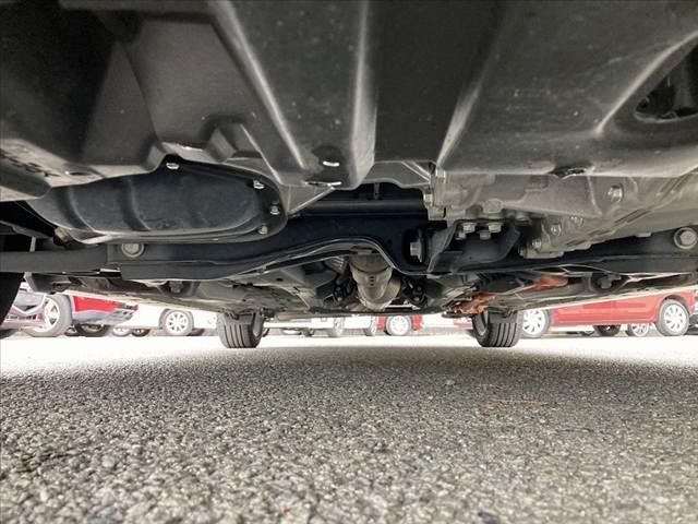 カローラフィールダー ハイブリッドＧ　ダブルバイビー　中期　社外ＳＤナビ　フルセグ　ＢＴ　Ｂカメラ　スマートキー　Ｐスタート　ＥＴＣ　シートヒーター　ＬＥＤヘッド　セーフティＣ　ハーフレザーシート　ＬＤＡ　オートライト　革巻きステア　電格　Ｐガラス（48枚目）