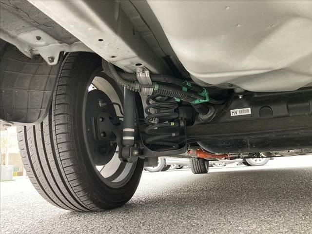 カローラフィールダー ハイブリッドＧ　ダブルバイビー　中期　社外ＳＤナビ　フルセグ　ＢＴ　Ｂカメラ　スマートキー　Ｐスタート　ＥＴＣ　シートヒーター　ＬＥＤヘッド　セーフティＣ　ハーフレザーシート　ＬＤＡ　オートライト　革巻きステア　電格　Ｐガラス（50枚目）