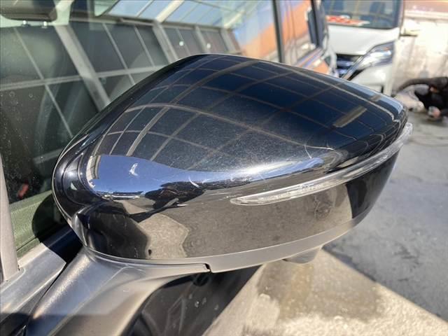 ノート 　中期　アラウンドビューモニター　純正ＳＤナビ　フルセグ　ＢＴ　ＤＶＤ　エマブレ　ステリモ　クリソナ　スマートキー　Ｐスタート　Ａストップ　Ａライト　ハーフレザー　ＬＥＤヘッド　電格　シートリフター（34枚目）