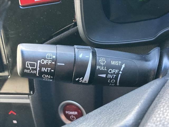 フィットハイブリッド Ｌパッケージ　車検整備付　エアロ　社外ＳＤナビ　フルセグ　ＤＶＤ再生　Ｂカメラ　ＥＴＣ　スマートキー　Ｐスタート　ＬＥＤヘッド　クルコン　Ａストップ　Ａライト　電格　ＡＣシガーソケット　ＳＲＳエアバッグ（25枚目）