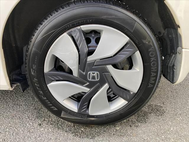 フィットハイブリッド Ｌパッケージ　車検整備付　エアロ　社外ＳＤナビ　フルセグ　ＤＶＤ再生　Ｂカメラ　ＥＴＣ　スマートキー　Ｐスタート　ＬＥＤヘッド　クルコン　Ａストップ　Ａライト　電格　ＡＣシガーソケット　ＳＲＳエアバッグ（42枚目）