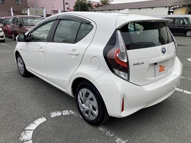 アクア L 車検整備付 後期 社外SDナビ Bluetooth バックカメラ ETC リモコンキー スペアキー 電格レベライザー セキュリティアラーム ACシガーソケット エアバッグ 横滑防止 バニティミラー(15枚目)