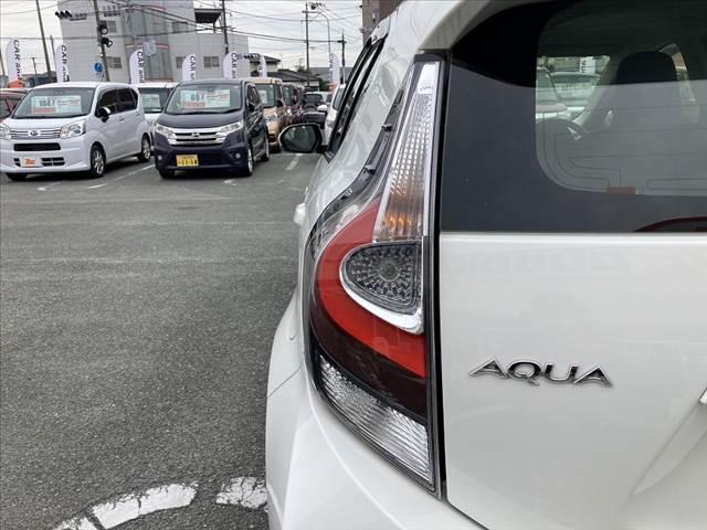 アクア L 車検整備付 後期 社外SDナビ Bluetooth バックカメラ ETC リモコンキー スペアキー 電格レベライザー セキュリティアラーム ACシガーソケット エアバッグ 横滑防止 バニティミラー(38枚目)