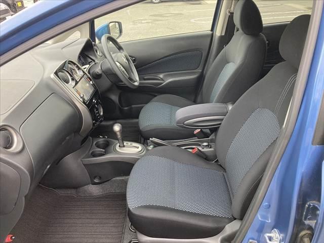 ノート X DIG-S Vセレクション+セーフティ 車検整備付 中期 アラウンドビューモニター 純正SDナビ フルセグ BT DVD再生 ETC エマブレ ステリモ クリソナ スマートキー Pスタート 電格 Aライト Aストップ ACシガーソケット(17枚目)