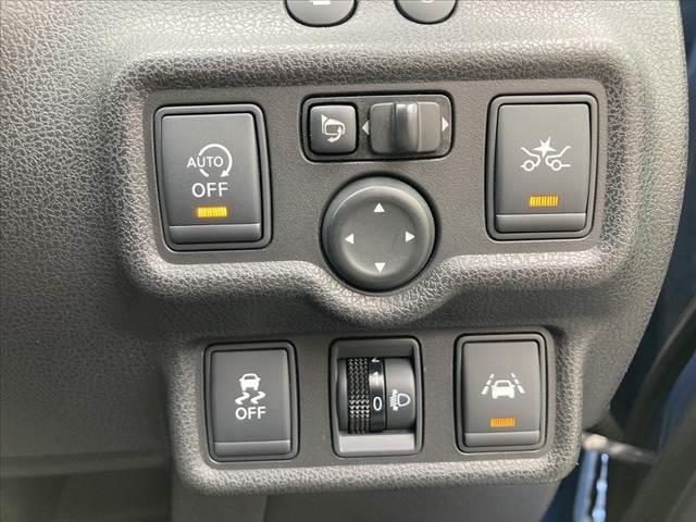 ノート X DIG-S Vセレクション+セーフティ 車検整備付 中期 アラウンドビューモニター 純正SDナビ フルセグ BT DVD再生 ETC エマブレ ステリモ クリソナ スマートキー Pスタート 電格 Aライト Aストップ ACシガーソケット(28枚目)