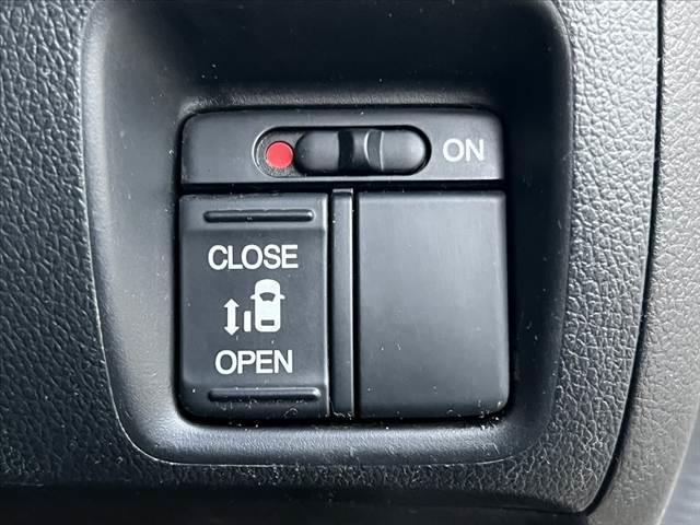 N-BOX+ G・Lパッケージ 車検整備付 後期 ナビ フルセグ ブルートゥース DVD バックカメラ ETC ステリモ チルト シートリフター レベライザー リアワイパー Aストップ スマートキーX2 電格 前席バニティーミラー(6枚目)