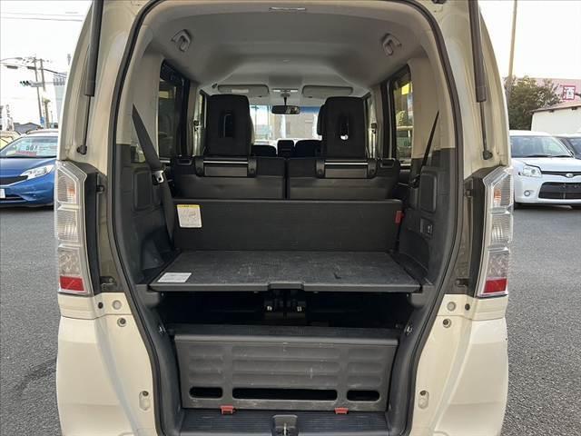 N-BOX+ G・Lパッケージ 車検整備付 後期 ナビ フルセグ ブルートゥース DVD バックカメラ ETC ステリモ チルト シートリフター レベライザー リアワイパー Aストップ スマートキーX2 電格 前席バニティーミラー(20枚目)