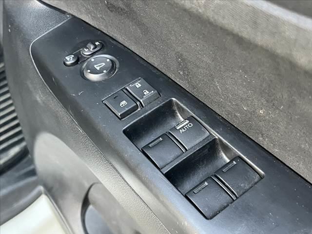 N-BOX+ G・Lパッケージ 車検整備付 後期 ナビ フルセグ ブルートゥース DVD バックカメラ ETC ステリモ チルト シートリフター レベライザー リアワイパー Aストップ スマートキーX2 電格 前席バニティーミラー(35枚目)