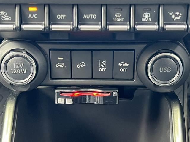 イグニス Ｆリミテッド　車検整備付　セーフティーＰＫＧ　４ＷＤ　全方位　純正ナビ　フルセグ　ブルートゥース　ＤＶＤ　ＥＴＣ　ステリモ　クルコン　パドル　ＬＥＤ　前席シートヒーター　シートリフター　スマートキー　ＡＣソケット（3枚目）