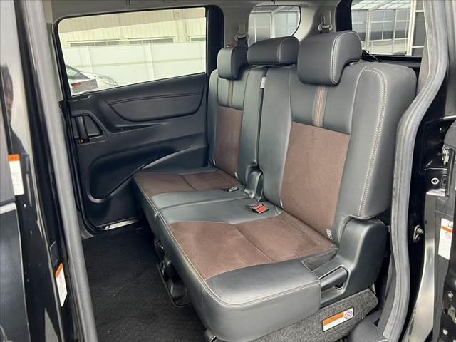 シエンタ ハイブリッドG クエロ 後期 全方位モニター 12型Fダウンモニター 9型純正SDナビ フルセグ BT DVD 両側パワスラ クリソナ ステリモ スマートキー セーフティセンス Aハイビーム オートレベリングLED 電格(19枚目)