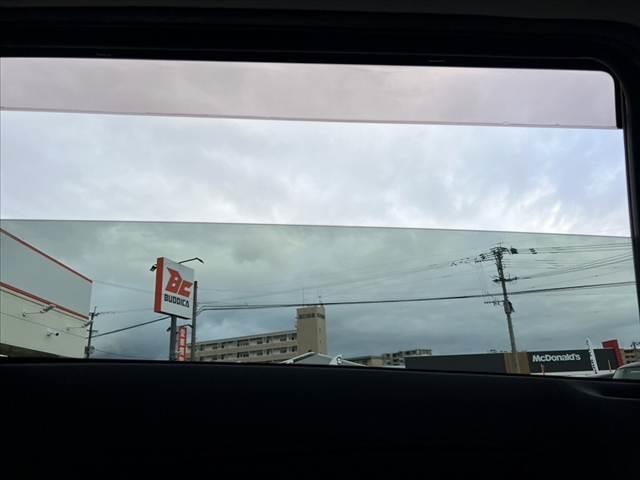 シエンタ ハイブリッドG クエロ 後期 全方位モニター 12型Fダウンモニター 9型純正SDナビ フルセグ BT DVD 両側パワスラ クリソナ ステリモ スマートキー セーフティセンス Aハイビーム オートレベリングLED 電格(24枚目)