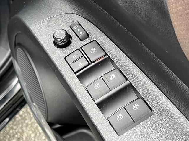 シエンタ ハイブリッドG クエロ 後期 全方位モニター 12型Fダウンモニター 9型純正SDナビ フルセグ BT DVD 両側パワスラ クリソナ ステリモ スマートキー セーフティセンス Aハイビーム オートレベリングLED 電格(29枚目)