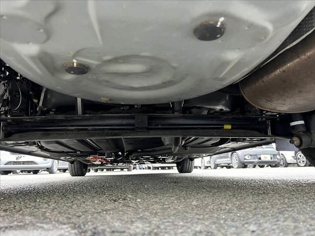 シエンタ ハイブリッドG クエロ 後期 全方位モニター 12型Fダウンモニター 9型純正SDナビ フルセグ BT DVD 両側パワスラ クリソナ ステリモ スマートキー セーフティセンス Aハイビーム オートレベリングLED 電格(55枚目)