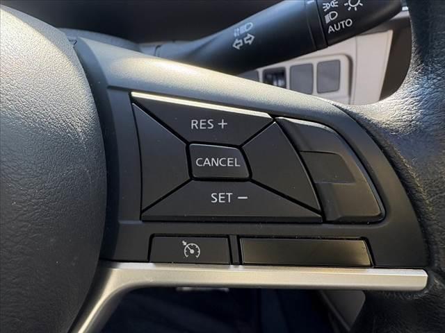 セレナ B 車検整備付 禁煙車 中期 純正SDナビ/フルセグ/ブルートゥース バックカメラ クルーズコントロール ステアリングリモコン オートライト スマートキー Pスタート Aストップ 電格ミラー Pガラス(30枚目)