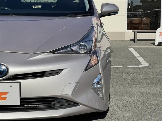プリウス Ｓ　車検整備付　セーフティセンス　社外ＳＤナビ　フルセグ　ＤＶＤ　ブルートゥース　Ｂカメラ　スマートキーＸ２　Ｐガラス　Ｐスタート　ステリモ　ＥＴＣ　電格　クルコン　横滑り防止　ＬＥＤヘッドライト（41枚目）