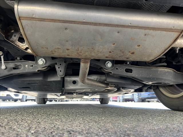 プリウス Ｓ　車検整備付　セーフティセンス　社外ＳＤナビ　フルセグ　ＤＶＤ　ブルートゥース　Ｂカメラ　スマートキーＸ２　Ｐガラス　Ｐスタート　ステリモ　ＥＴＣ　電格　クルコン　横滑り防止　ＬＥＤヘッドライト（51枚目）