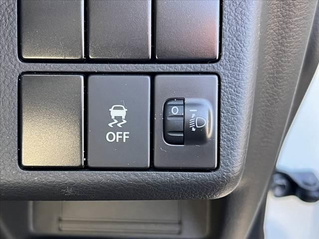 アルト ＶＰ　車検整備付　社外７インチＳＤナビ　ＤＶＤ　リモコンキー　横滑り防止　ＳＲＳエアバッグ　ヘッドライトレベライザー　セキュリティ　ドリンクホルダー　ＡＣソケット　マルチインフォメーションディスプレイ（5枚目）