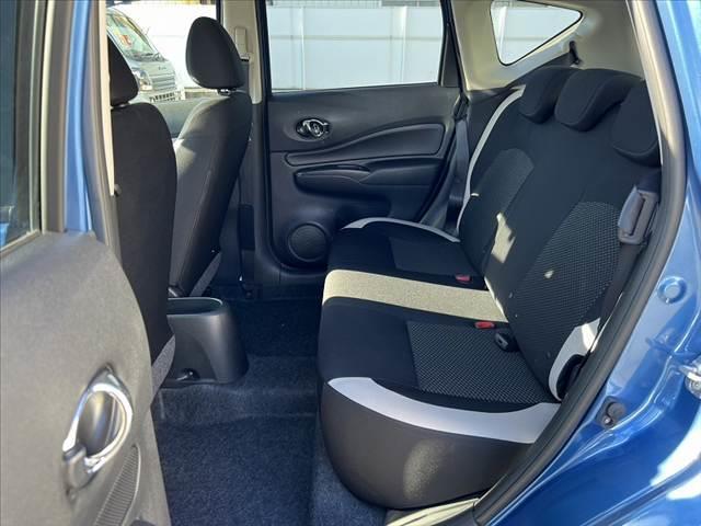 ノート 　車検整備付　後期　アラウンドビューモニター　エマージェンシーブレーキ　社外ＳＤナビ　Ｂｌｕｅｔｏｏｔｈ　スマートキーＸ２　Ｐスタート　スマートルームミラー　ＥＴＣ　Ａストップ　Ａライト　電格（19枚目）