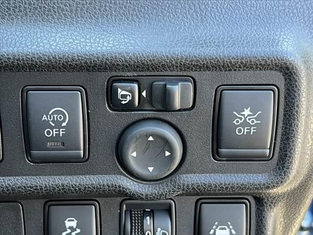 ノート 　車検整備付　後期　アラウンドビューモニター　エマージェンシーブレーキ　社外ＳＤナビ　Ｂｌｕｅｔｏｏｔｈ　スマートキーＸ２　Ｐスタート　スマートルームミラー　ＥＴＣ　Ａストップ　Ａライト　電格（28枚目）