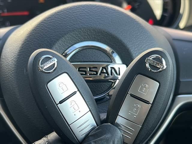 ノート 　車検整備付　後期　アラウンドビューモニター　エマージェンシーブレーキ　社外ＳＤナビ　Ｂｌｕｅｔｏｏｔｈ　スマートキーＸ２　Ｐスタート　スマートルームミラー　ＥＴＣ　Ａストップ　Ａライト　電格（37枚目）