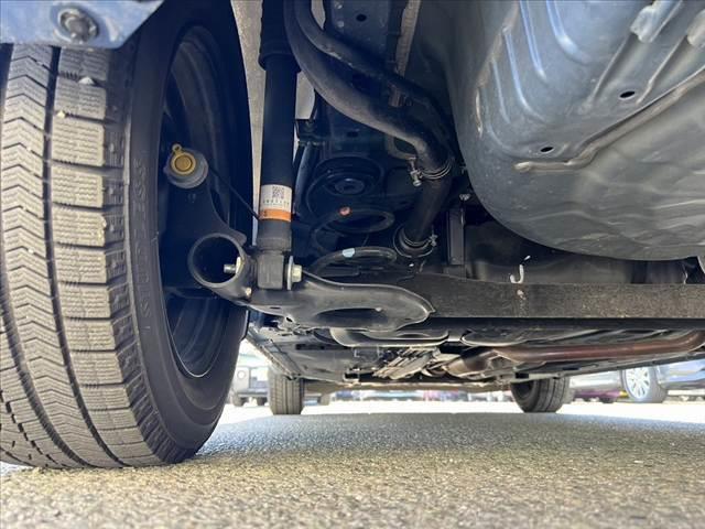 ノート 　車検整備付　後期　アラウンドビューモニター　エマージェンシーブレーキ　社外ＳＤナビ　Ｂｌｕｅｔｏｏｔｈ　スマートキーＸ２　Ｐスタート　スマートルームミラー　ＥＴＣ　Ａストップ　Ａライト　電格（52枚目）