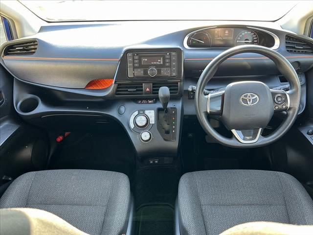 シエンタ ハイブリッド　ファンベースＸ　車検整備付　禁煙車　後期　純正ＣＤオーディオ　電動スライドドア　リモコンキー　横滑り防止　ＳＲＳエアバッグ　オートライト　プライバシーガラス　シートリフター　電動格納ミラー　ヘッドライトレベライザー（2枚目）