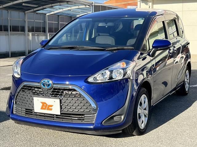 シエンタ ハイブリッド　ファンベースＸ　車検整備付　禁煙車　後期　純正ＣＤオーディオ　電動スライドドア　リモコンキー　横滑り防止　ＳＲＳエアバッグ　オートライト　プライバシーガラス　シートリフター　電動格納ミラー　ヘッドライトレベライザー（8枚目）