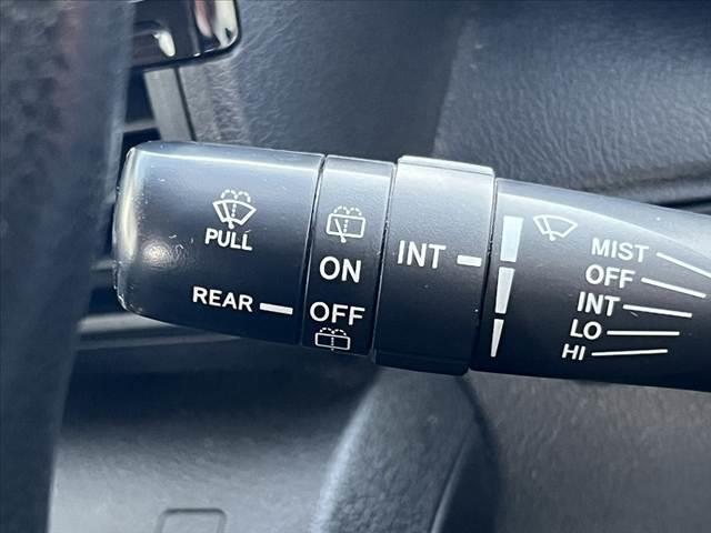 シエンタ ハイブリッド　ファンベースＸ　車検整備付　禁煙車　後期　純正ＣＤオーディオ　電動スライドドア　リモコンキー　横滑り防止　ＳＲＳエアバッグ　オートライト　プライバシーガラス　シートリフター　電動格納ミラー　ヘッドライトレベライザー（30枚目）