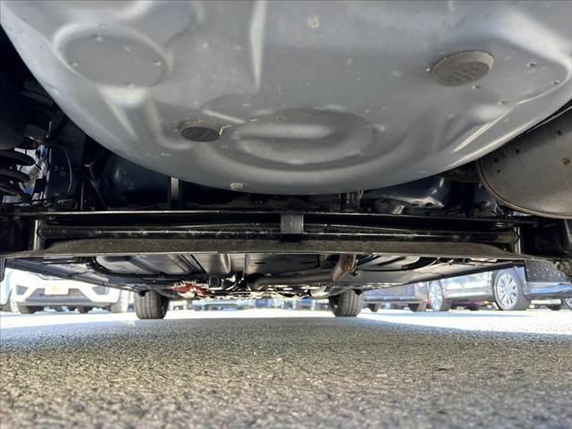 シエンタ ハイブリッド　ファンベースＸ　車検整備付　禁煙車　後期　純正ＣＤオーディオ　電動スライドドア　リモコンキー　横滑り防止　ＳＲＳエアバッグ　オートライト　プライバシーガラス　シートリフター　電動格納ミラー　ヘッドライトレベライザー（49枚目）