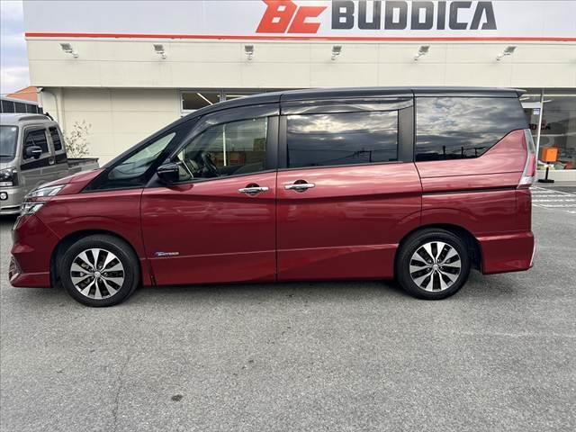 ガラスコーティングなども行っております。プロの業者による、施工ですのでご安心してお頼みください。