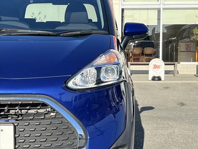 シエンタ ハイブリッド　ファンベースＸ　車検整備付　後期　純正ＣＤオーディオ　電動スライドドア　リモコンキー　横滑り防止　ＳＲＳエアバッグ　オートライト　プライバシーガラス　シートリフター　電格　レベライザー　マット　バニティミラー（39枚目）