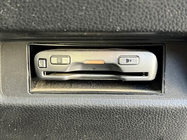 フレア ハイブリッドＸＳ　禁煙車　セーフティーＰＫＧ　純正ＳＤナビ　フルセグ　ブルートゥース　ＤＶＤ　ＥＴＣ　ＬＥＤ　ヘッドアップＤ　スマートキーＸ２　シートヒーター　シートリフター　チルト　前席バニティーミラー　ＡＣソケット（31枚目）