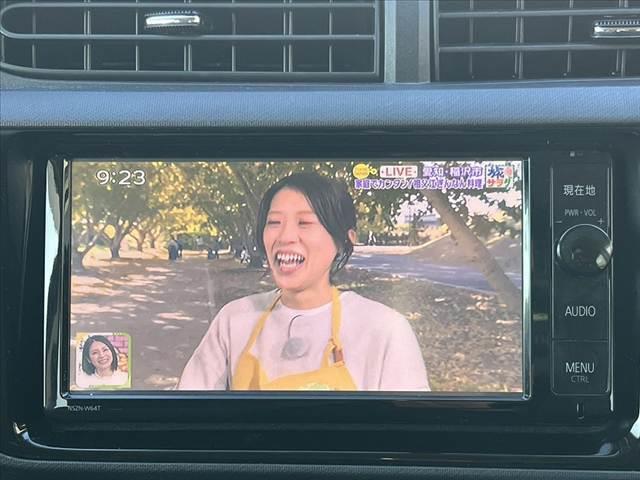 アクア Ｓ　車検整備付　禁煙　中期　スマートキーＸ２　Ｐスタート　純正ＳＤナビ　フルセグ　Ｂｌｕｅｔｏｏｔｈ　ＤＶＤ再生　バックカメラ　ＥＴＣ　電格ミラー　オートライト　レベライザー　ＡＣシガーソケット（3枚目）