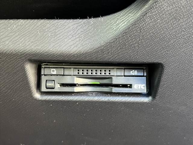 アクア Ｓ　車検整備付　禁煙　中期　スマートキーＸ２　Ｐスタート　純正ＳＤナビ　フルセグ　Ｂｌｕｅｔｏｏｔｈ　ＤＶＤ再生　バックカメラ　ＥＴＣ　電格ミラー　オートライト　レベライザー　ＡＣシガーソケット（7枚目）