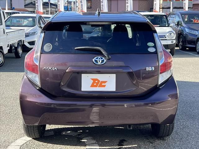 アクア Ｓ　車検整備付　禁煙　中期　スマートキーＸ２　Ｐスタート　純正ＳＤナビ　フルセグ　Ｂｌｕｅｔｏｏｔｈ　ＤＶＤ再生　バックカメラ　ＥＴＣ　電格ミラー　オートライト　レベライザー　ＡＣシガーソケット（14枚目）
