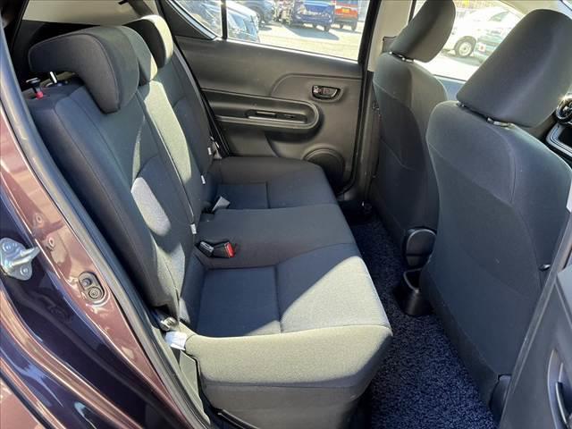 アクア Ｓ　車検整備付　禁煙　中期　スマートキーＸ２　Ｐスタート　純正ＳＤナビ　フルセグ　Ｂｌｕｅｔｏｏｔｈ　ＤＶＤ再生　バックカメラ　ＥＴＣ　電格ミラー　オートライト　レベライザー　ＡＣシガーソケット（18枚目）