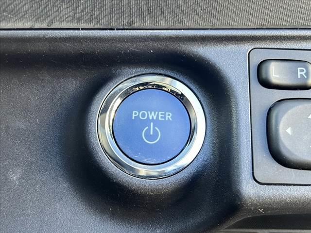 アクア Ｓ　車検整備付　禁煙　中期　スマートキーＸ２　Ｐスタート　純正ＳＤナビ　フルセグ　Ｂｌｕｅｔｏｏｔｈ　ＤＶＤ再生　バックカメラ　ＥＴＣ　電格ミラー　オートライト　レベライザー　ＡＣシガーソケット（26枚目）