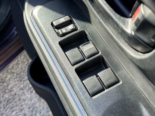 アクア Ｓ　車検整備付　禁煙　中期　スマートキーＸ２　Ｐスタート　純正ＳＤナビ　フルセグ　Ｂｌｕｅｔｏｏｔｈ　ＤＶＤ再生　バックカメラ　ＥＴＣ　電格ミラー　オートライト　レベライザー　ＡＣシガーソケット（28枚目）