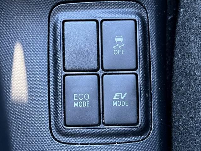 アクア Ｓ　車検整備付　禁煙　中期　スマートキーＸ２　Ｐスタート　純正ＳＤナビ　フルセグ　Ｂｌｕｅｔｏｏｔｈ　ＤＶＤ再生　バックカメラ　ＥＴＣ　電格ミラー　オートライト　レベライザー　ＡＣシガーソケット（32枚目）