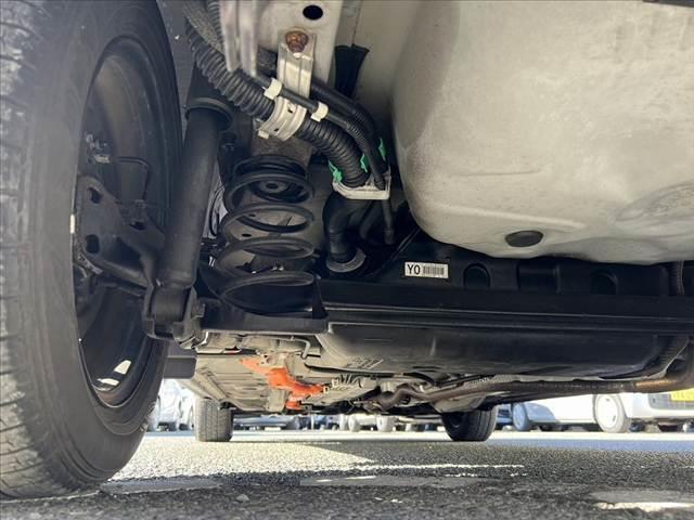 アクア Ｓ　車検整備付　禁煙　中期　スマートキーＸ２　Ｐスタート　純正ＳＤナビ　フルセグ　Ｂｌｕｅｔｏｏｔｈ　ＤＶＤ再生　バックカメラ　ＥＴＣ　電格ミラー　オートライト　レベライザー　ＡＣシガーソケット（53枚目）