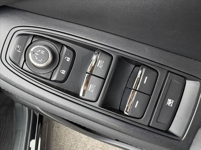 フォレスター アドバンス　後期　サンルーフ　純正ＳＤナビ　フルセグ　ＢＴ　バック　サイド　フロントカメラ　Ｐバックドア　アイサイト　Ｄミラー　ＥＴＣ　Ｐシート　シートヒーター　ステアヒーター　メモリーシート　スマートキーＸ２（22枚目）