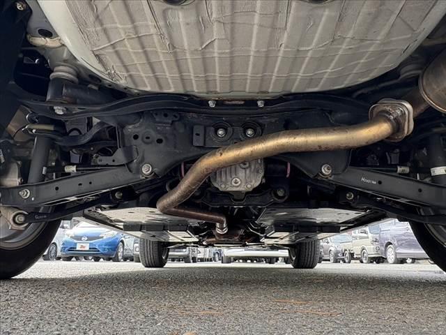 フォレスター アドバンス　後期　サンルーフ　純正ＳＤナビ　フルセグ　ＢＴ　バック　サイド　フロントカメラ　Ｐバックドア　アイサイト　Ｄミラー　ＥＴＣ　Ｐシート　シートヒーター　ステアヒーター　メモリーシート　スマートキーＸ２（57枚目）